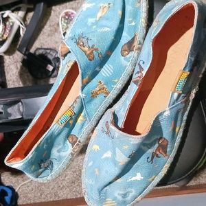 Lion King shoes 10.5M